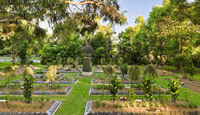 Centennial Park South Australia: gardens.